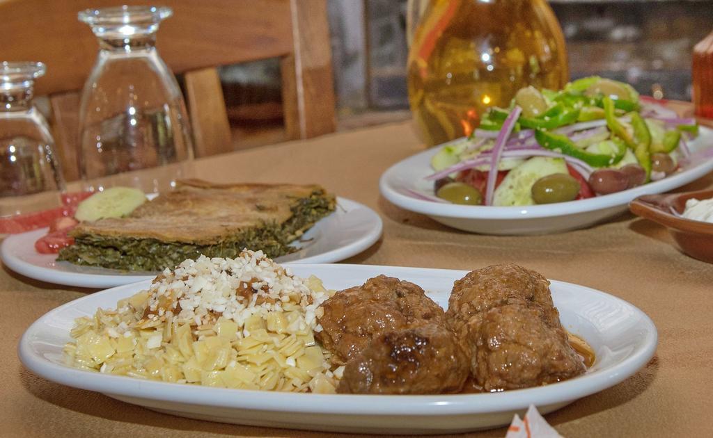 Oneiro Resort كاتو زاتشلورو المظهر الخارجي الصورة